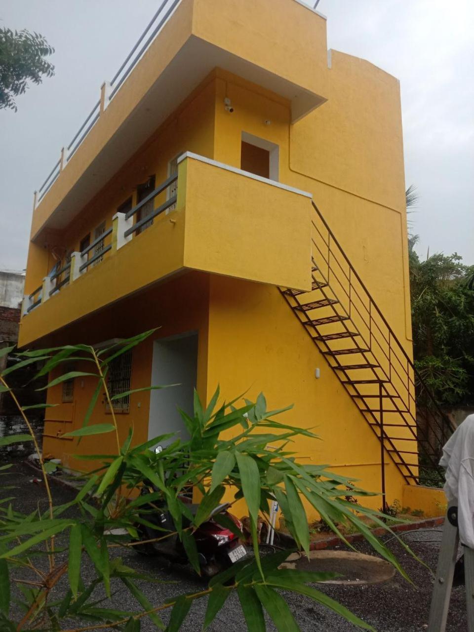 Thendral Hostel Monthly Rental بونديتْشيري المظهر الخارجي الصورة